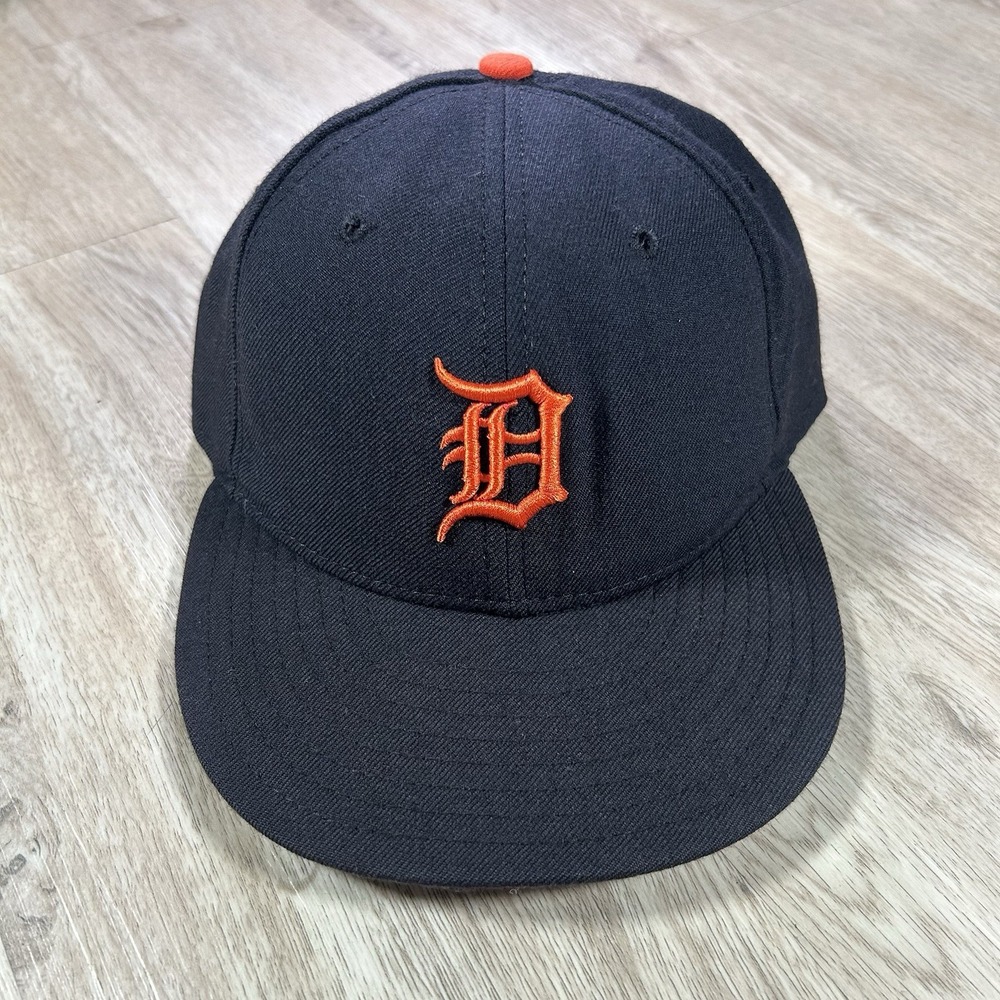 VTG New Era Detroit Tigers Fitted Hat 7 1/4 MLB Baseball Blue Wool Cap